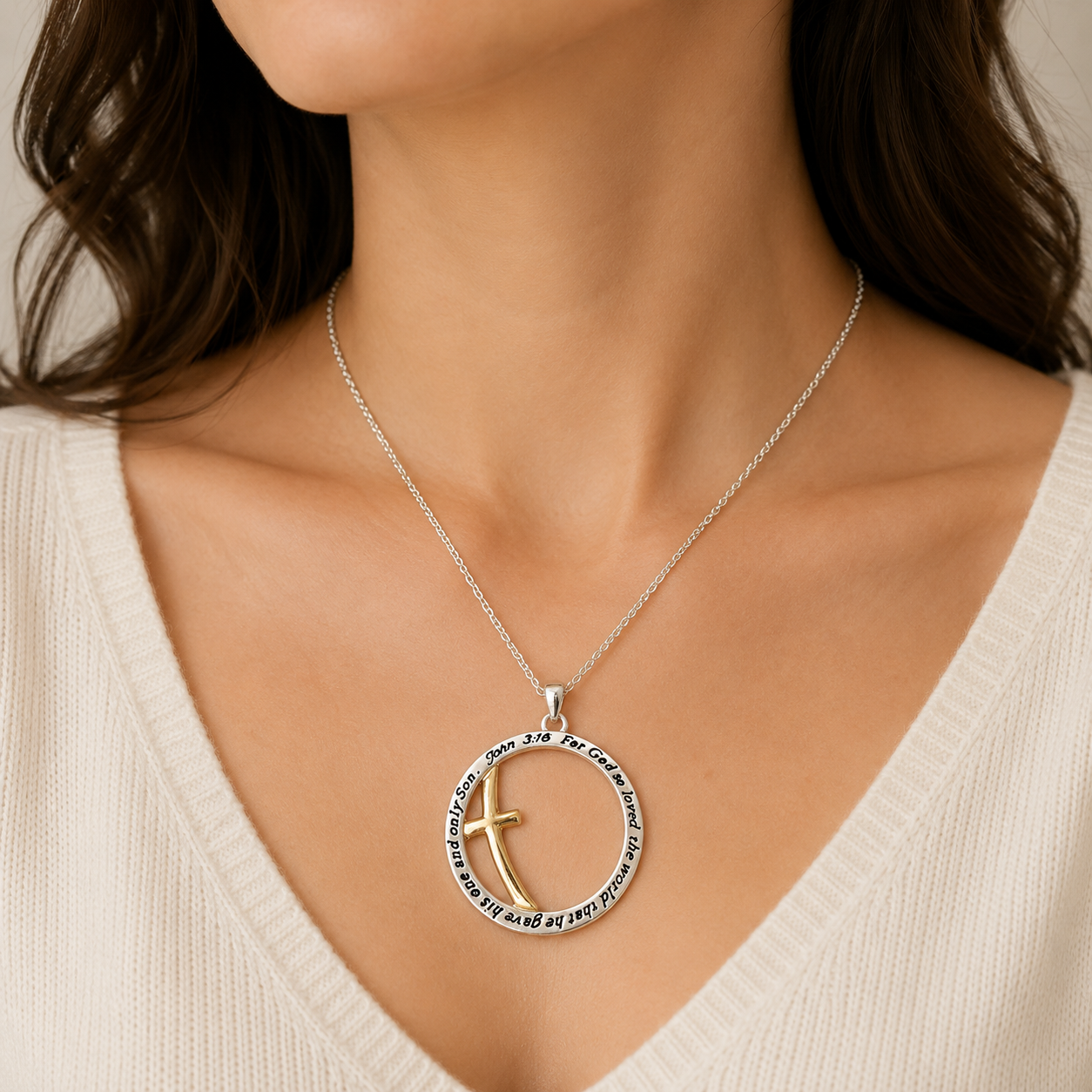 John 3:16 Cross Circle Pendant Necklace