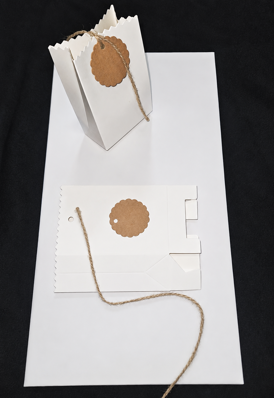 White Tiny Gift Box  - 3.5 x 7 x 11 centimeters